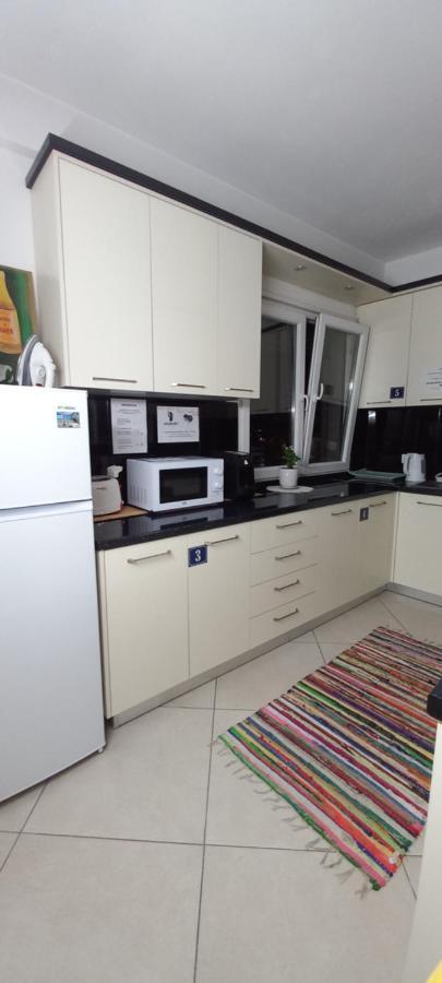 Guesthouse Bela 티라나 외부 사진