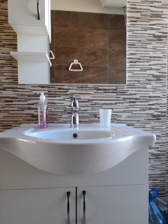 Guesthouse Bela 티라나 외부 사진