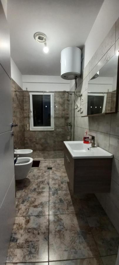 Guesthouse Bela 티라나 외부 사진
